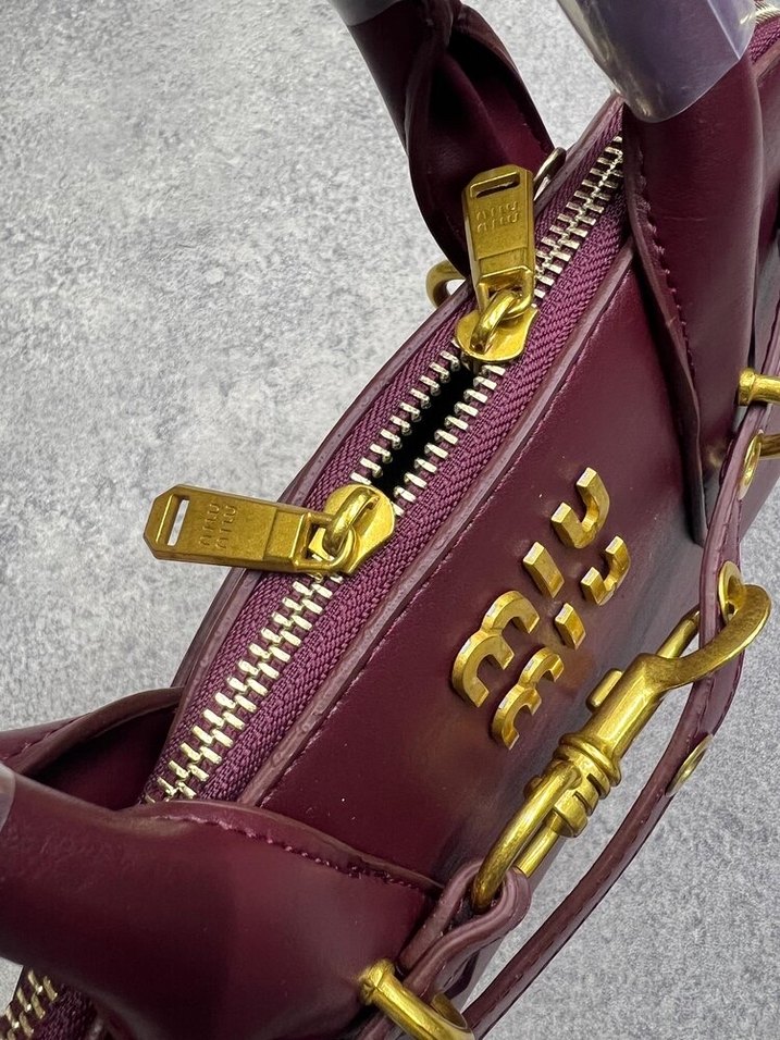 Miu Miu Bordo Çanta - Görsel 3