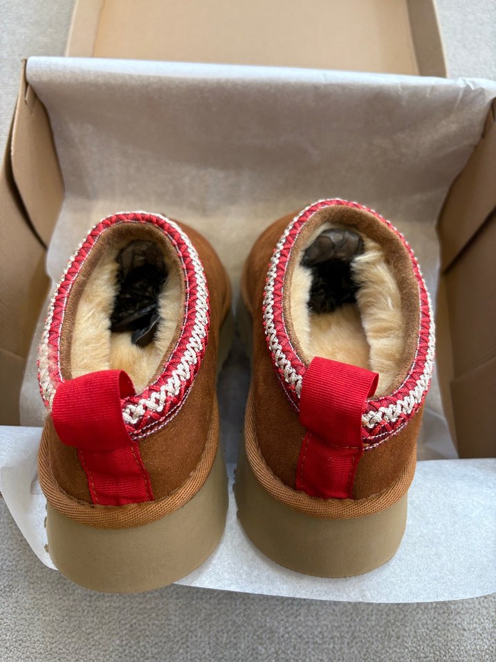 UGG Slipper Taba terlik - Görsel 5
