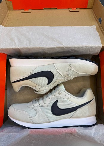 Nike Nike MD Runner Light Bone Obsidian