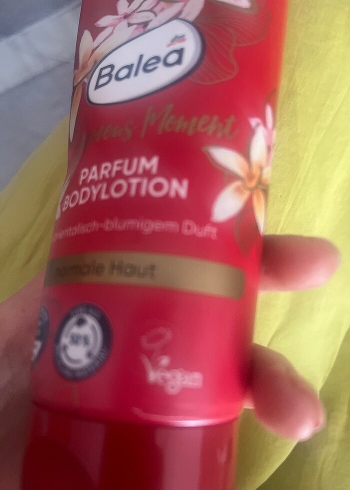 Parfümlü vücut kremi - Görsel 2