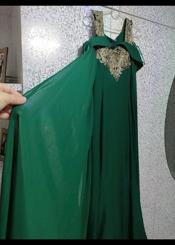 Yeşil İşlemeli Uzun Askısız Abiye Elbise - Görsel 2