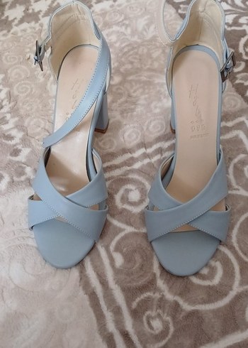 Bata 38