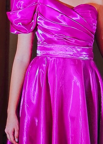 Pembe abiye