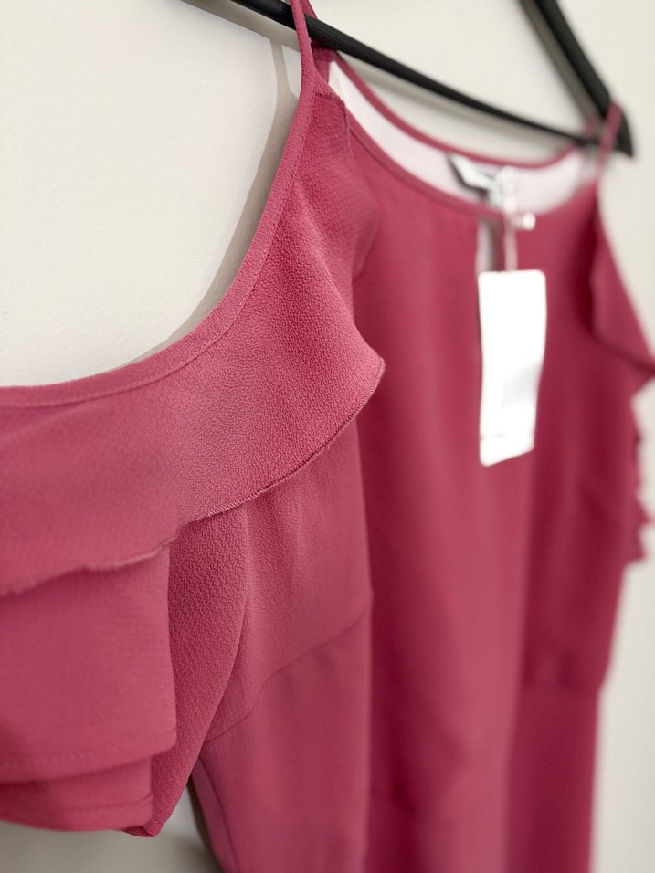 Pembe kolları volanlı midi elbise - Görsel 4