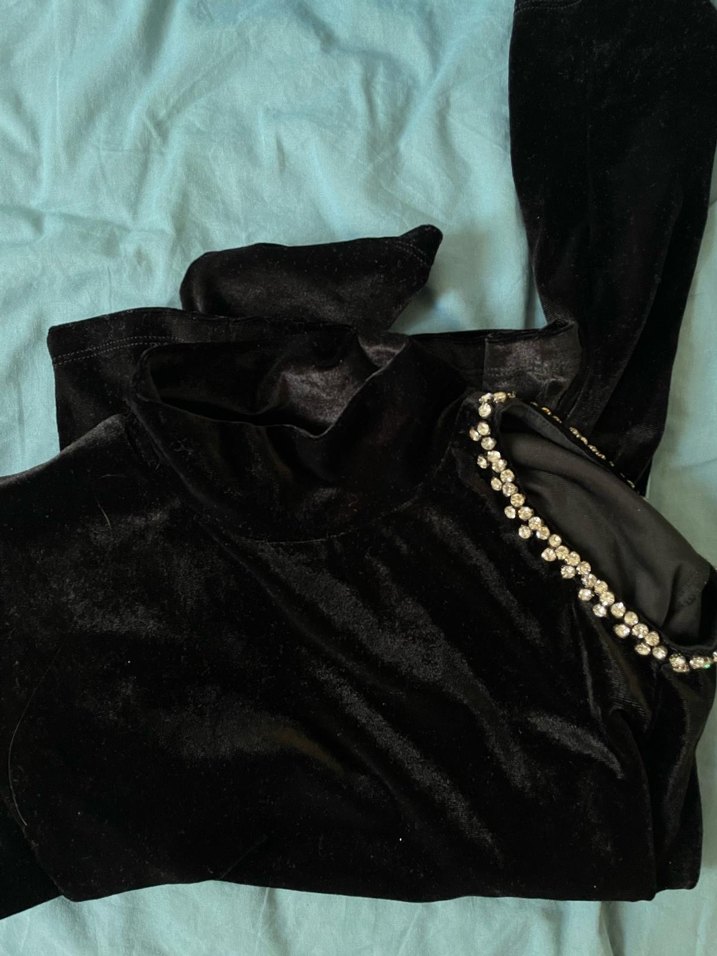 Siyah Kadife Bluz - Görsel 2