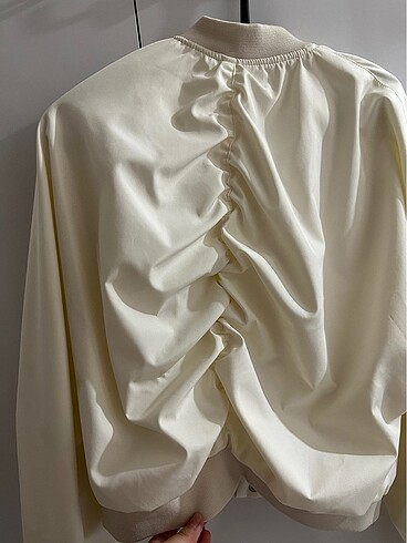 m Beden Trendyolmilla bej oversize bomber ceket