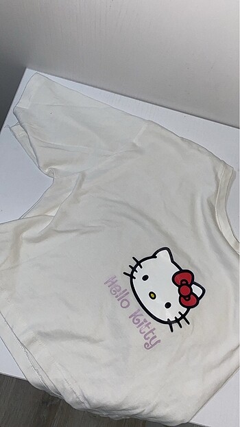 hello kitty tişort