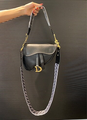Dior çanta TÜKENDİ