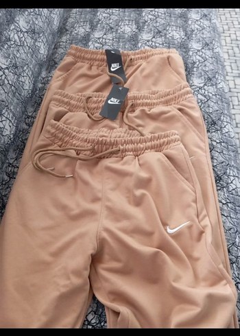 Nike Bej Kadın Mini Sweatpants Fermuarlı
