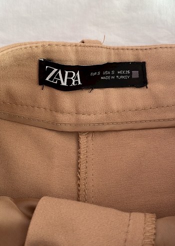 Zara Zara Düğmeli Bej Kadın Şort