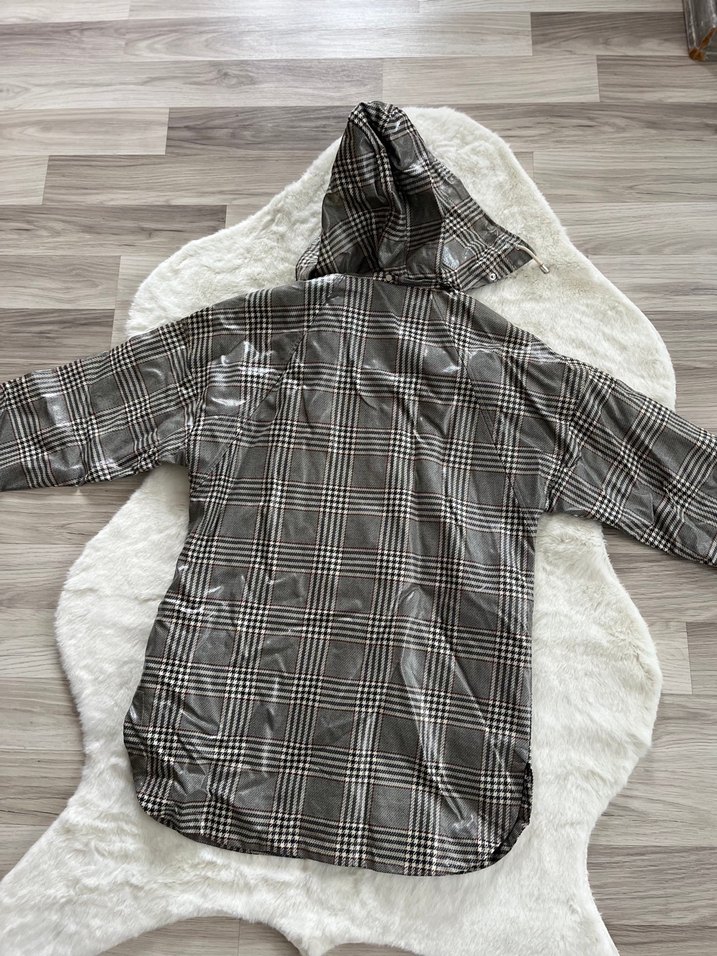 Zara yağmurluk - Görsel 5