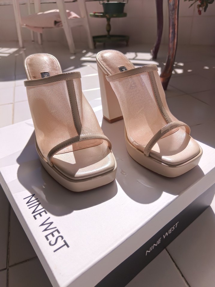 Bej Şeffaf Platform Topuklu Kadın Terlik - Görsel 5