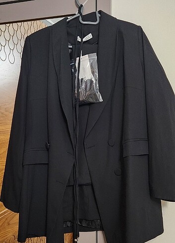 Blazer ceket ve pantolon takım