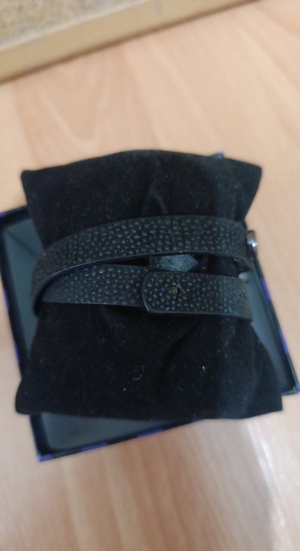 Siyah Parlak Taşlı Gotik Bileklik - Görsel 3