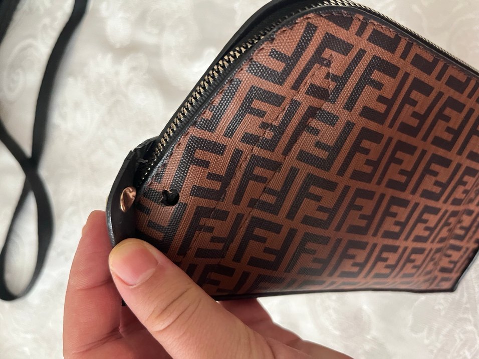 Fendi Baskılı Kahverengi Deri Kadın Clutch Çanta - Görsel 3