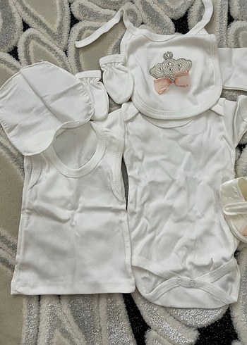 Dantel İşlemeli Beyaz Bebek Hastane Çıkışı - Görsel 5