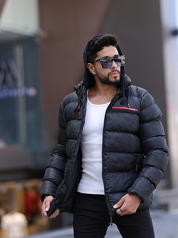 Prada şişme mont ceket kapşonlu