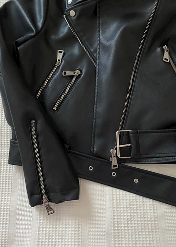 Kadın deri ceket - Görsel 3