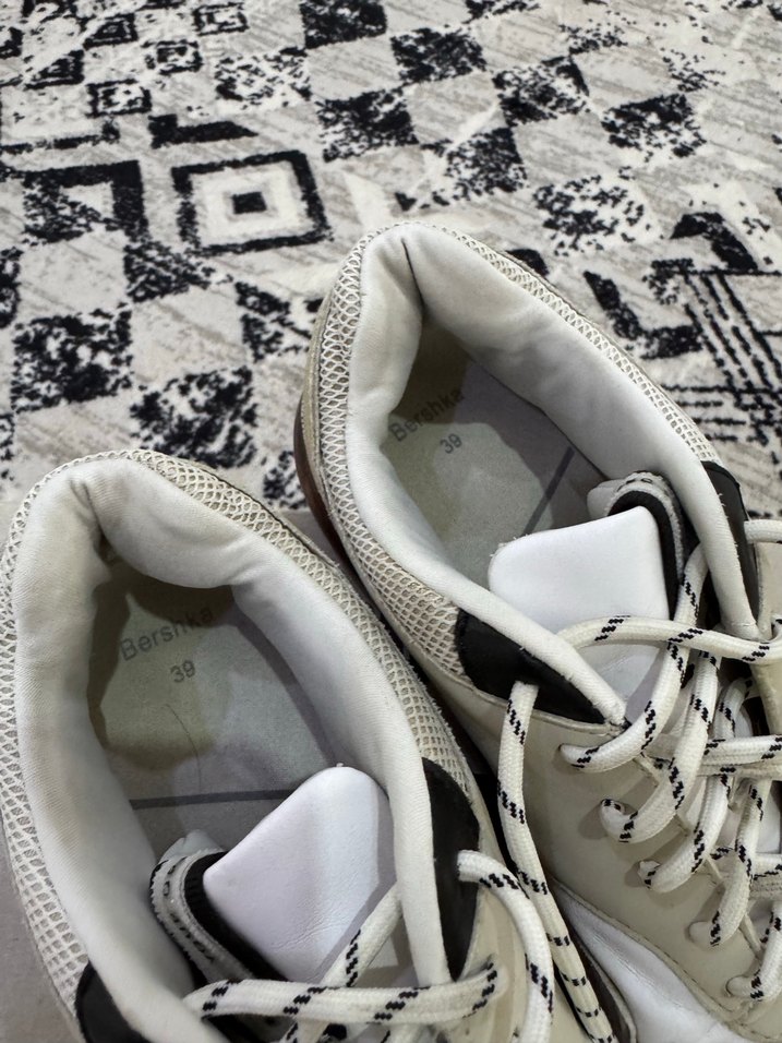 BERSHKA marka 39 numara beyaz kadın ayakkabı - Görsel 2