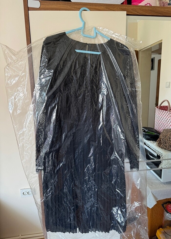 Siyah Elbise - Görsel 5