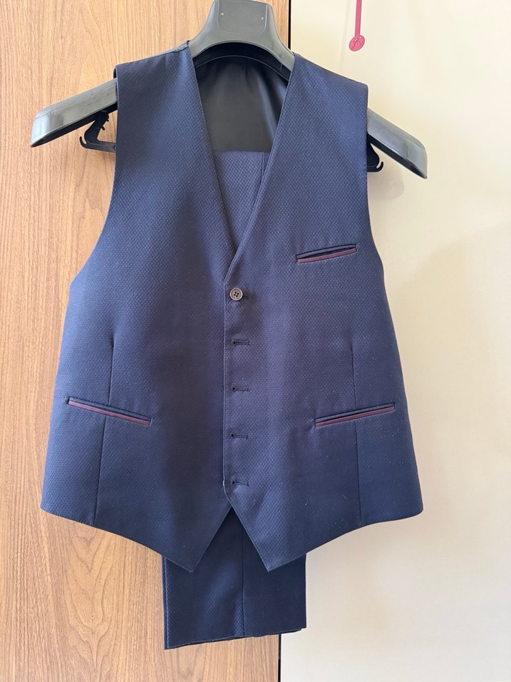 Düğmeli Lacivert Erkek Takım Elbise - Görsel 2