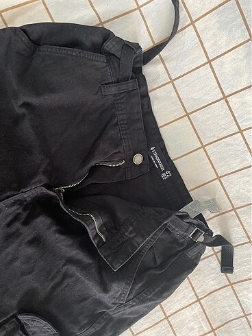 Stradivarius STRADİVARUS KOT PANTOLON