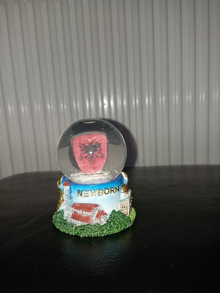Renkli Newborn Kar Küresi Biblo - Görsel 2