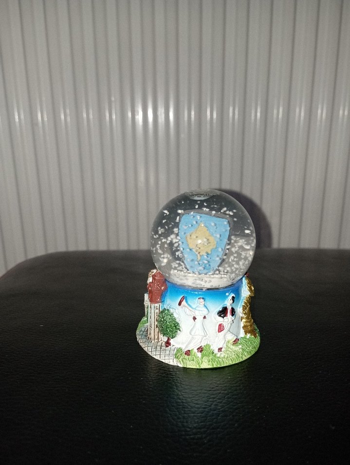 Renkli Newborn Kar Küresi Biblo - Görsel 3