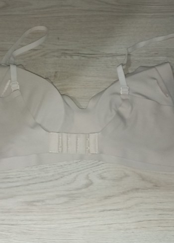 Koton Hafif Destekli Dikişsiz Balensiz Sütyen - Görsel 3