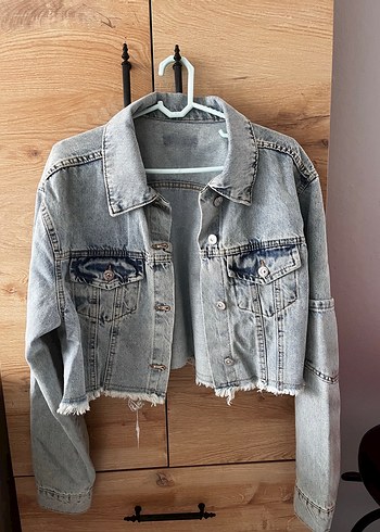 Gri Düğmeli Kadın Denim Ceket