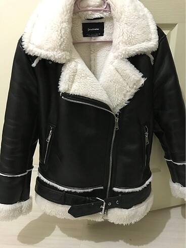 Stradivarius biker