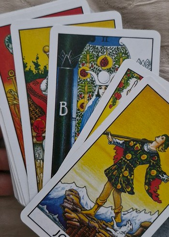 Beden 78 Kartlı Tarot Klasik Deste ve Anahtar Kitap