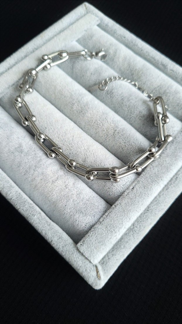 Uzun Zincir Detaylı Parlak Altın Bileklik - Görsel 2