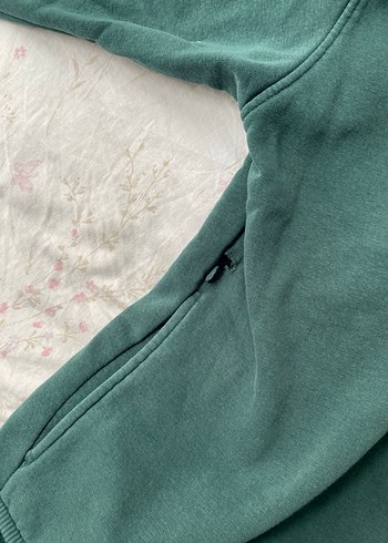 Kadın Koyu Yeşil Kapüşonlu Sweatshirt - Görsel 3