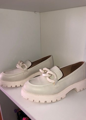 Deichmann Zincir Detaylı Beyaz Platform Topuklu Kadın Loafer