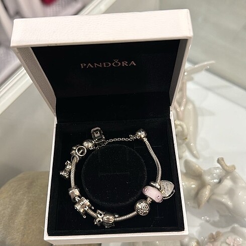  Beden Pandora charm bileklik