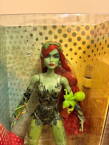 Beden barbie poison ivy