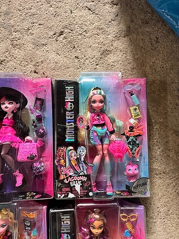 Beden monster high adet fiyatı