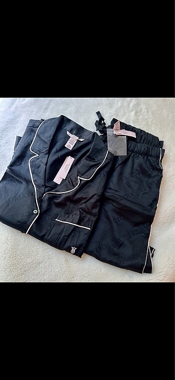 s Beden siyah Renk Victorias Secret Saten Pijama Takımı