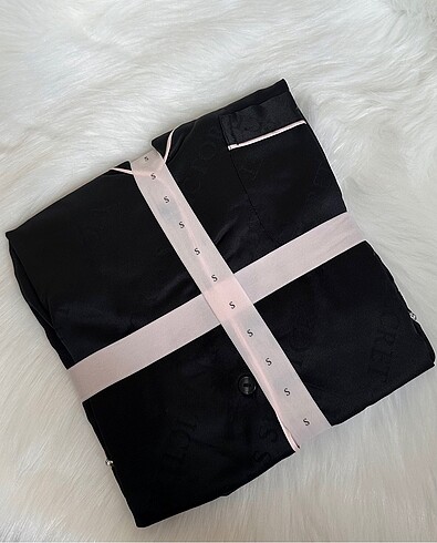 s Beden siyah Renk Victorias Secret Saten Pijama Takımı
