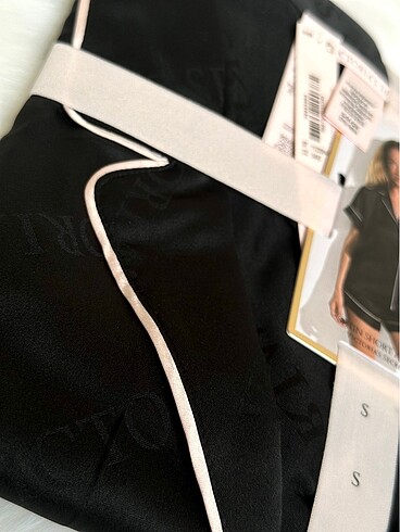 s Beden Victorias Secret Saten Pijama Takımı