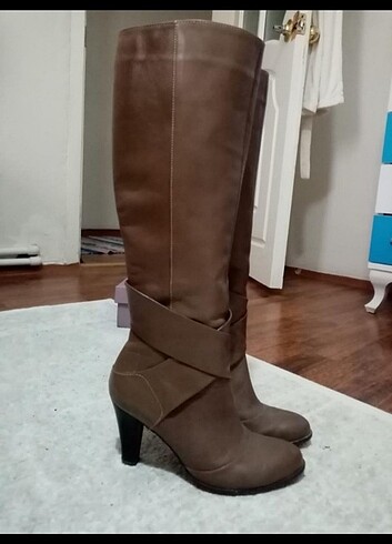 36 numara bayan çizme 