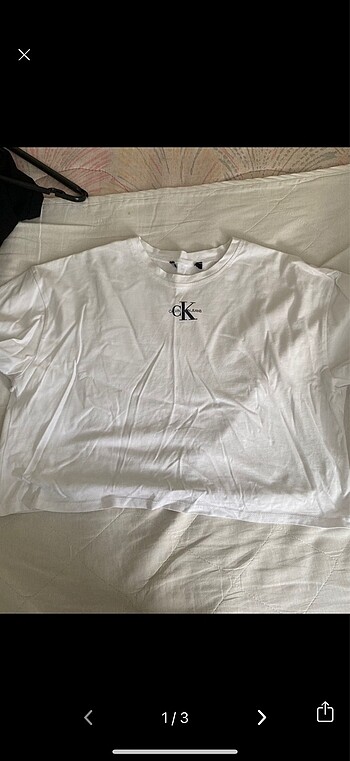 calvin klein crop tişört