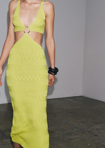 zara Sarı V Yaka Dantel Detaylı Uzun Triko Elbise