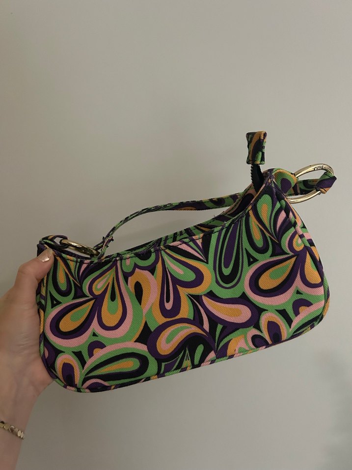 Urban Outfitters Renkli Kol Çantası - Görsel 3