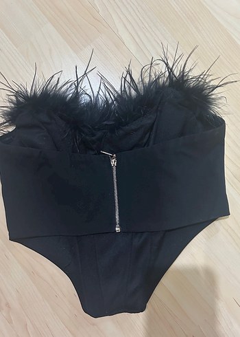 Siyah Kürklü Straplez Mini Bustiyer - Görsel 2