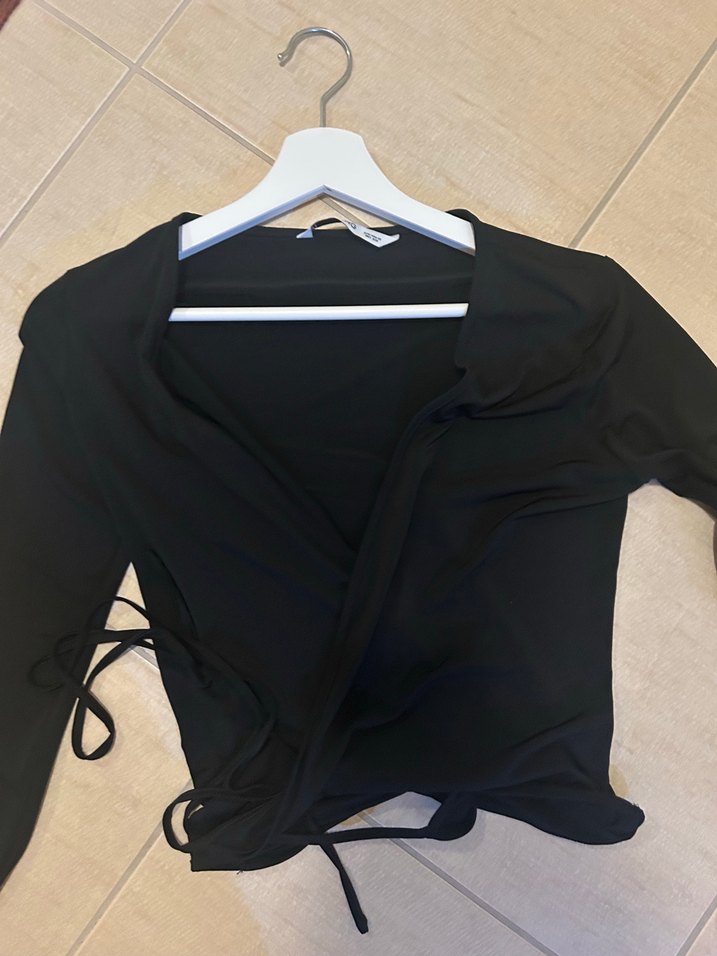 Mango Uzun Kollu Siyah V Yakalı Drapeli Bluz - Görsel 3