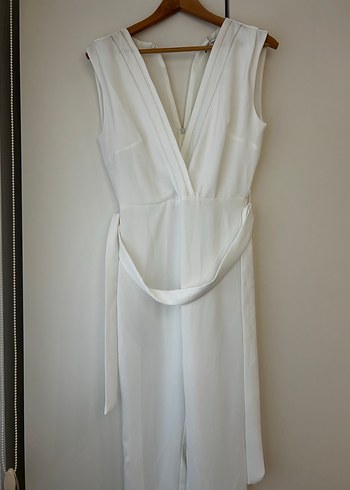 Beyaz V Yakalı Uzun Tulum - Görsel 3