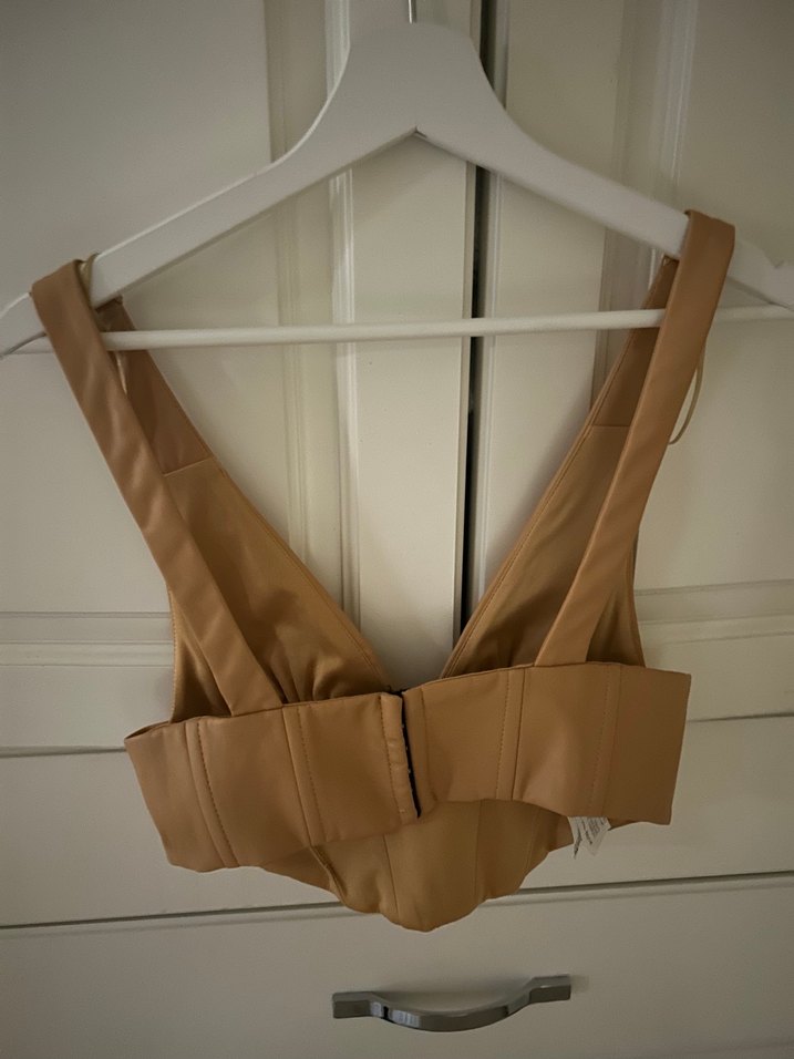 Zara Bej Deri V Yaka Kemerli Kadın Büstiyer - Görsel 3