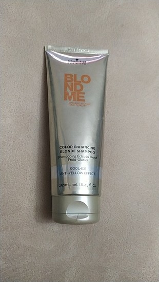 Schwarzkopf blond me
